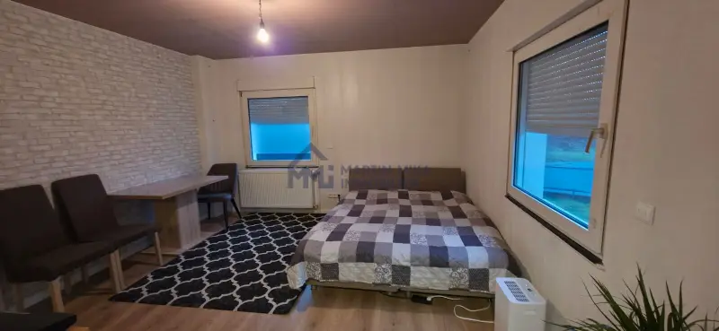 Wohnung B - Wohnzimmer - Erdgeschosswohnung in Troisdorf
