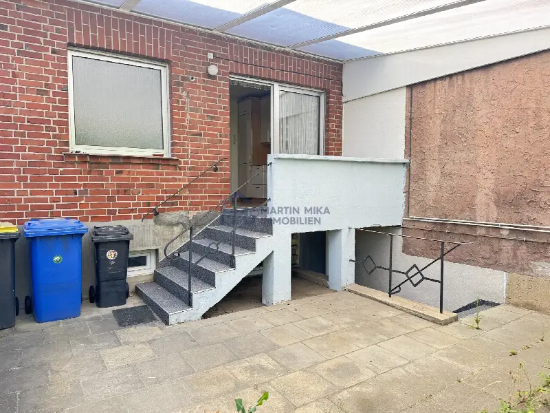 Überdachte Terrasse - Doppelhaushälfte in Kerpen / Blatzheim