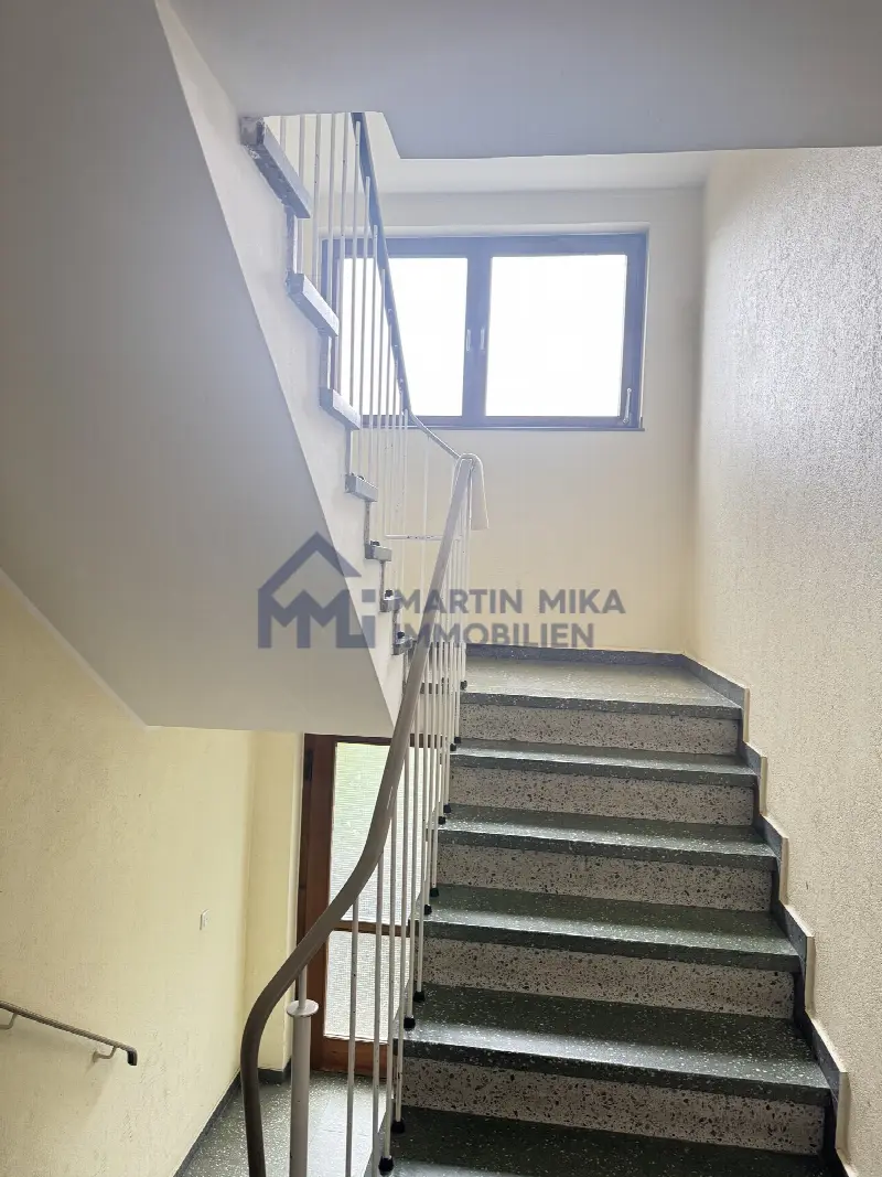 Hausflur Bahlenstraße 150 Martin Mika Immobilien - Etagenwohnung in Düsseldorf
