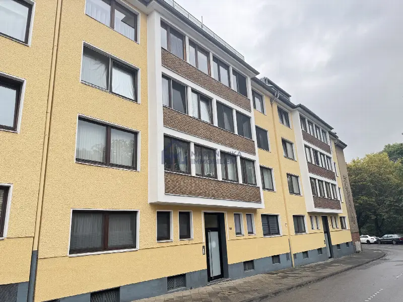 Hausansicht Bahlenstraße 150 Martin Mika Immobilien - Etagenwohnung in Düsseldorf